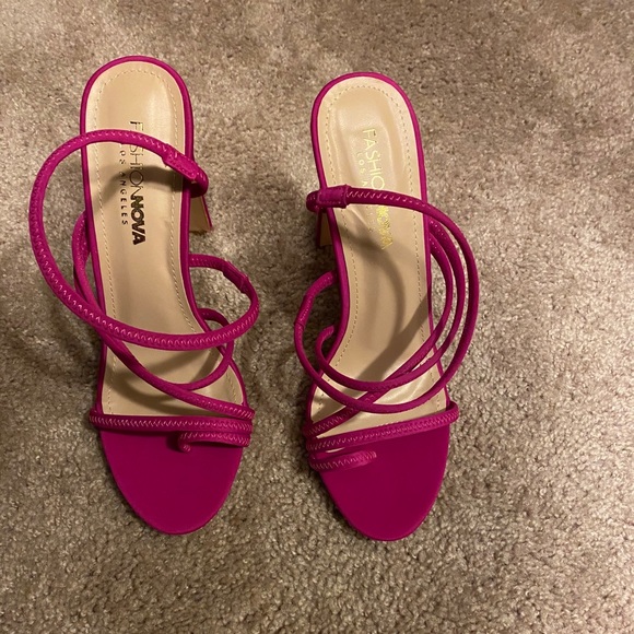 Drifting Slowly Heeled Sandals - Fuchsia - Picture 4 of 8